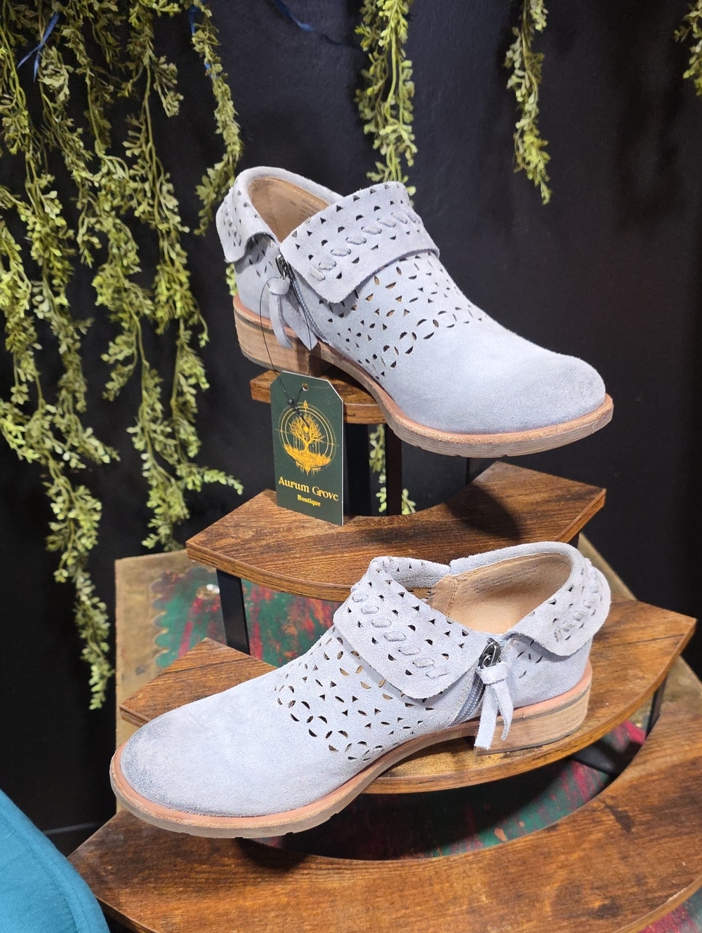 Women's Perforated Suede Ankle Shoes - Light Grayish Blue